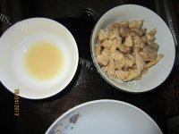 「首发」蒜苔炒肉片做法图解3)