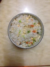 香飘十里的蛋炒饭做法图解6)