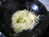 家常菜酸辣土豆丝