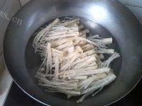家常菜炝拌金针菇做法图解3)