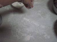 诱人的紫薯开花馒头做法图解7)