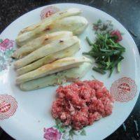 「念念不忘」肉末蒸茄子做法图解2)