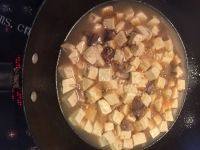 家常菜炖豆腐做法图解7)