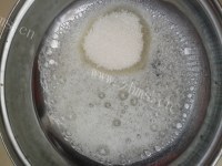 自制黑芝麻蛋糕做法图解1)