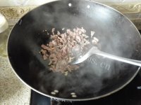 美味木耳肉丝米粉做法图解3)