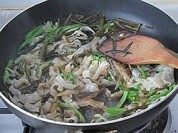 炒饺子皮做法图解7)