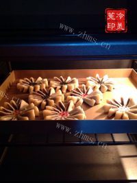 自制枣泥菊花酥做法图解37)