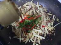 冬笋肉丝做法图解9)