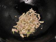 香脆的肉丝炒豆角做法图解5)