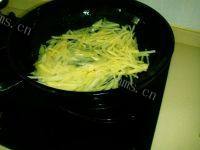 「DIY美食」青椒土豆丝做法图解7)