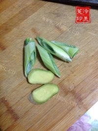 美味的白灼虾做法图解7)