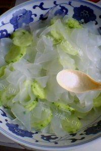 家常菜凉皮拌黄瓜做法图解6)