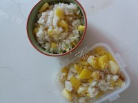 喷香的菠萝炒饭做法图解6)