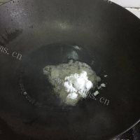 美味营养的糖醋排骨做法图解4)