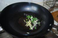 家常菜清炒包菜丝做法图解3)