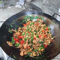 鲜美可口的河虾炒韭菜的做法图解五