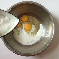 特下饭的樱桃蛋糕做法图解5)
