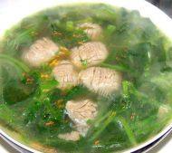 美味的菠菜肉丸汤