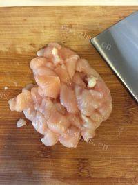 美味的咖喱鸡肉饭做法图解3)