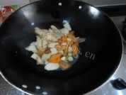 家常菜包菜杏鲍菇做法图解4)