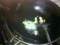 很有食欲的萝卜炒肉做法图解2)