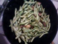 家常菜豆角炖土豆做法图解6)
