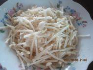 家常菜酸菜炒金针菇做法图解1)