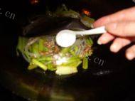 芹菜炒粉做法图解5)