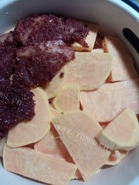 美味的粉蒸肉做法图解4)