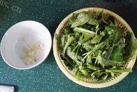 美味的蒜泥空心菜做法图解3)