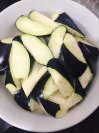 特色美食红烧茄子做法图解1)