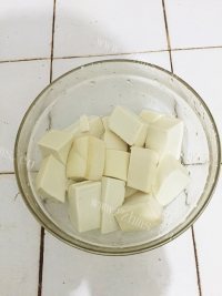 美味的鲡鱼豆腐汤做法图解4)