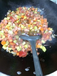 美味的炒米饭做法图解8)