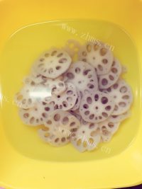满口清香的凉拌藕片做法图解4)