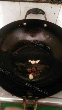 家常菜白菜炒红薯粉做法图解2)