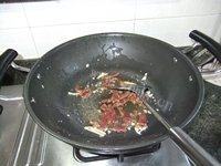 常吃不腻的牛肉炒西兰花做法图解6)