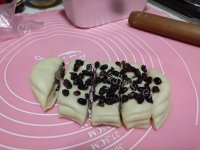 甜美蜜豆小千层面包做法图解13)