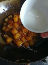 喷香的老干妈炒凉粉做法图解5)
