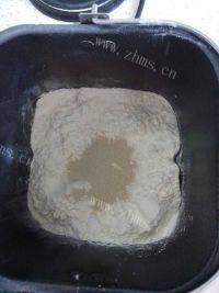 好吃的面包机版甜馒头做法图解2)