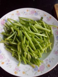 家常菜炒三色做法图解2)