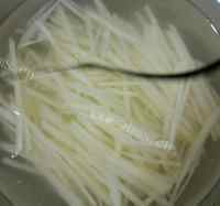 回味无穷的土豆饼做法图解2)