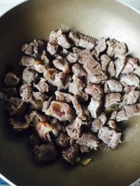 诱人的番茄牛腩做法图解8)