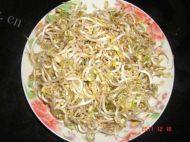 家常菜肉炒绿豆芽做法图解1)