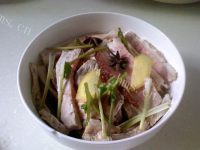 雪菜扣肉做法图解4)