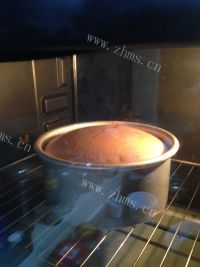 美味营养的黑森林蛋糕做法图解13)