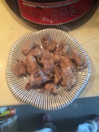 香喷喷的糖醋小排做法图解1)
