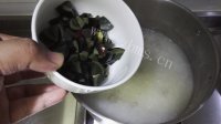 珍馐美味的皮蛋瘦肉粥做法图解10)