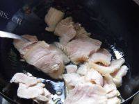 家常菜蒜苗回锅肉做法图解5)