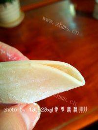 十分诱人的水饺做法图解5)