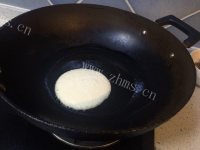 回味无穷的土豆饼做法图解8)
